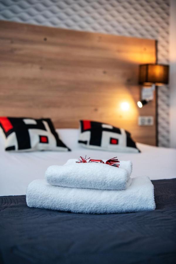 Hotel Le Cyrano ברגרק מראה חיצוני תמונה