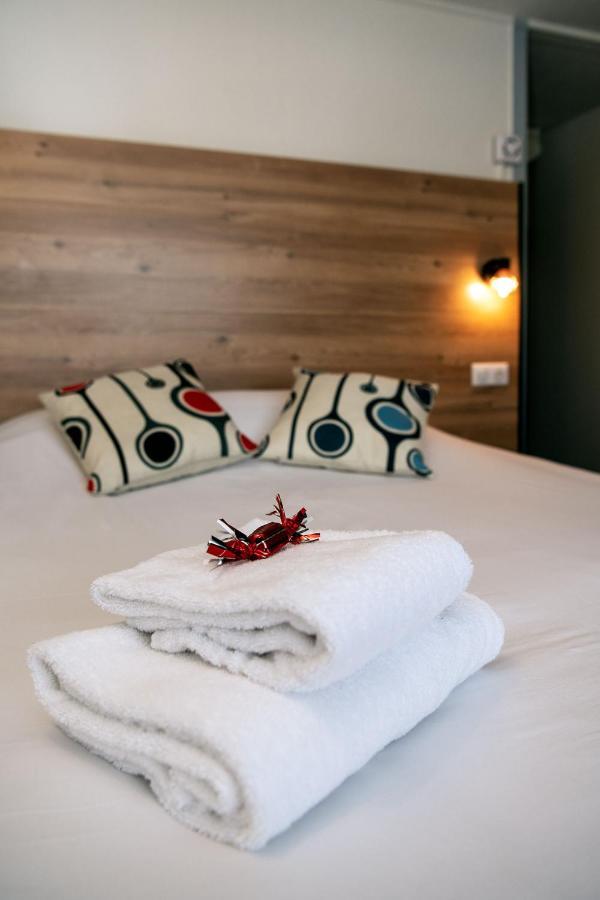 Hotel Le Cyrano ברגרק מראה חיצוני תמונה