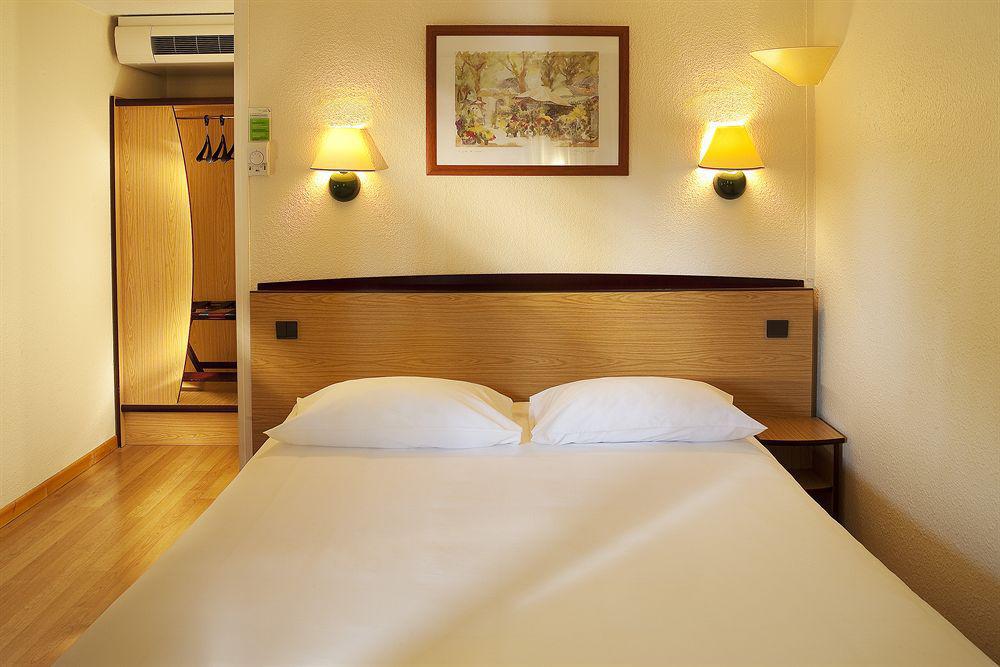 Hotel Le Cyrano ברגרק מראה חיצוני תמונה